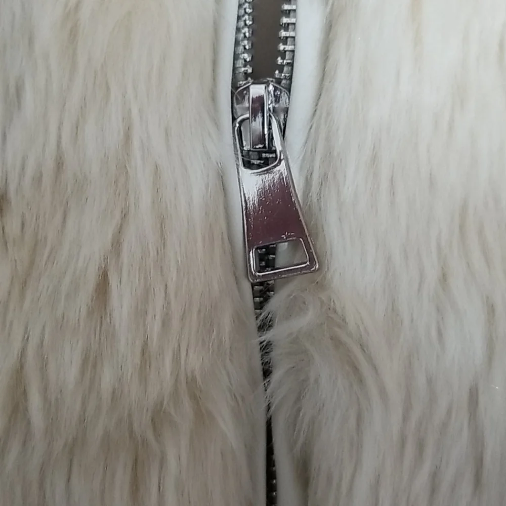 》NEW Rue21 Vest - Picture 3 of 6